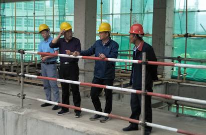 中共临洮县委副书记岳中平同志调研县档案馆建设项目